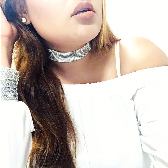 Meet your Posher, Cynthia - Picture 2 of 5